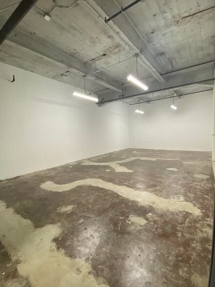 More Photos Of 901 E 31st St, Los Angeles Manufacturing For Lease