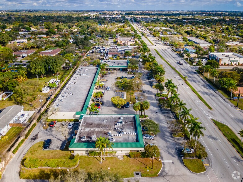 More Photos Of 701 S State Rd 7, Plantation Unknown For Lease
