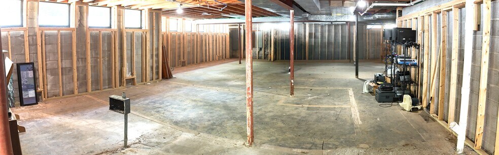 More Photos Of 3820 Central Ave, Lake Station Medical For Lease