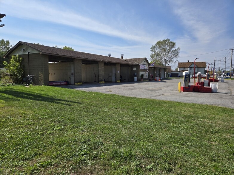 More Photos Of 2467 Clinton St, West Seneca Carwash For Sale