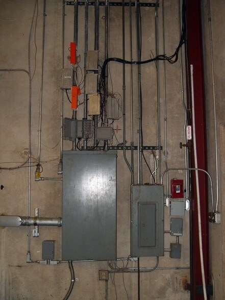 More Photos Of 2800 W 70th St, Shreveport Flex For Lease