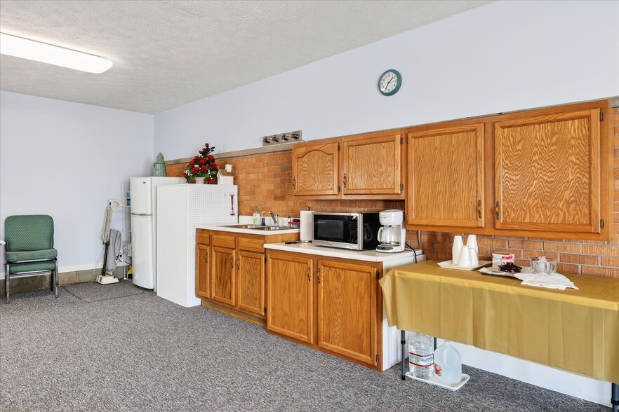 More Photos Of , Spencer Specialty For Sale