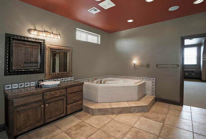 More Photos Of 1760 W Lakeview Rd, Stillwater Office For Sale