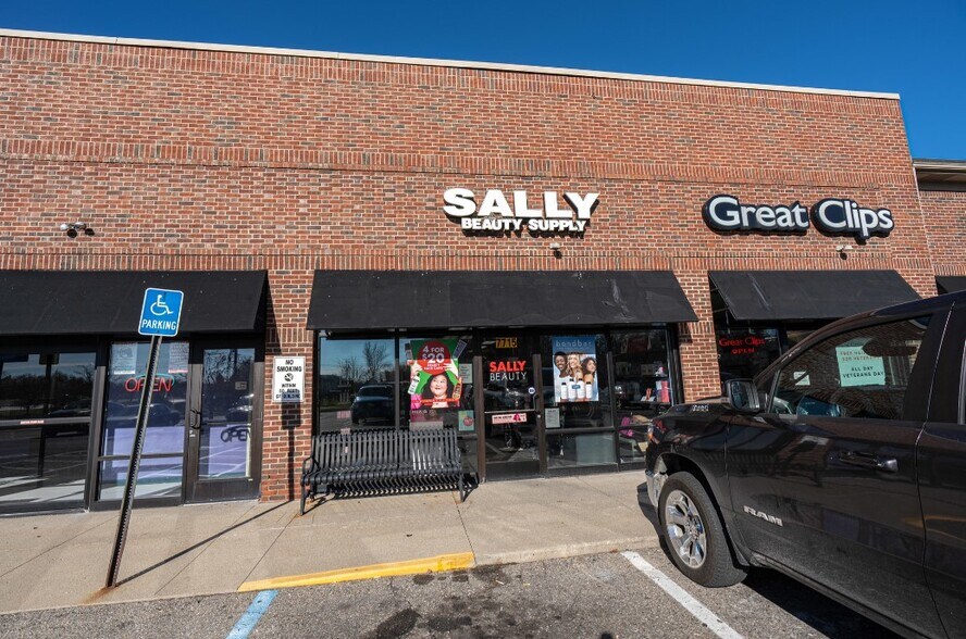 More Photos Of 7705-7755 Telegraph Rd, Taylor General Retail For Lease