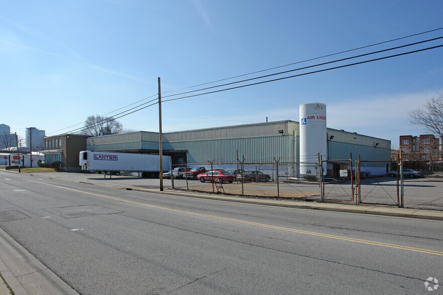 More Photos Of 1205 3rd Ave N, Nashville Distribution For Lease
