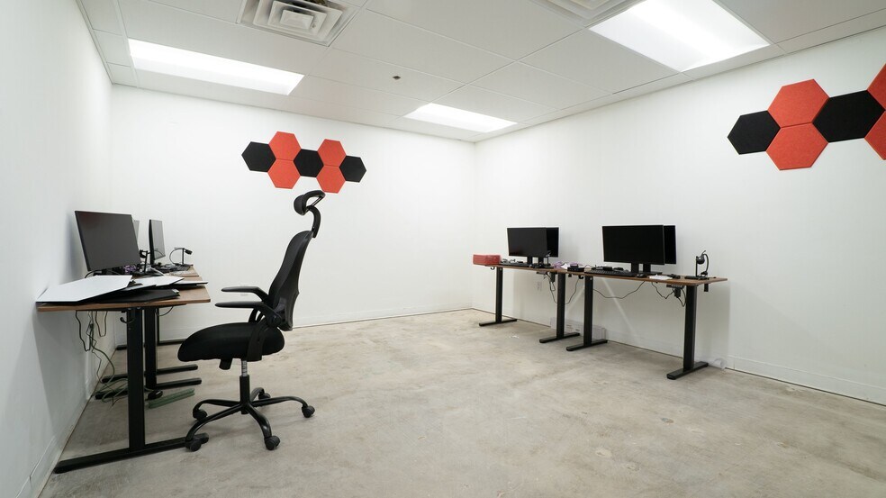 More Photos Of 4300 Biscayne Blvd, Miami Office Residential For Sale