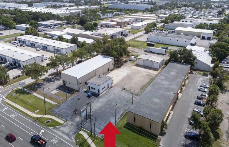 More Photos Of 12433 66th St N, Largo Flex For Sale