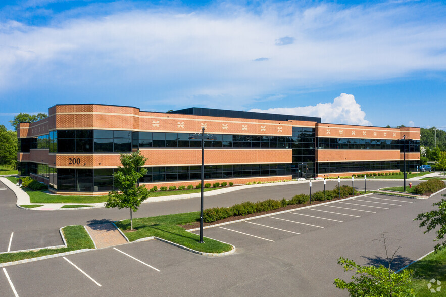 Primary Photo Of 200 Clocktower Dr, Hamilton Office For Lease