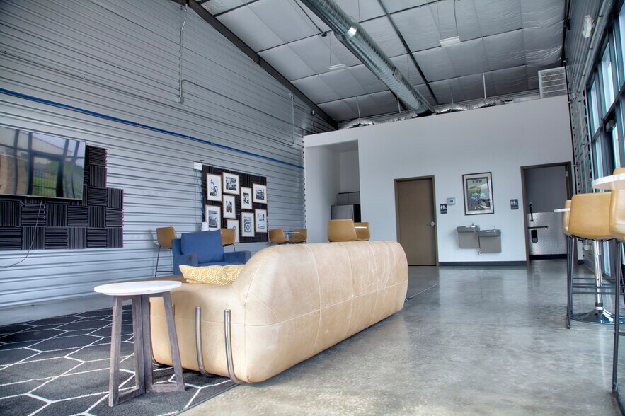 More Photos Of 9658 Havana St, Commerce City Warehouse For Sale