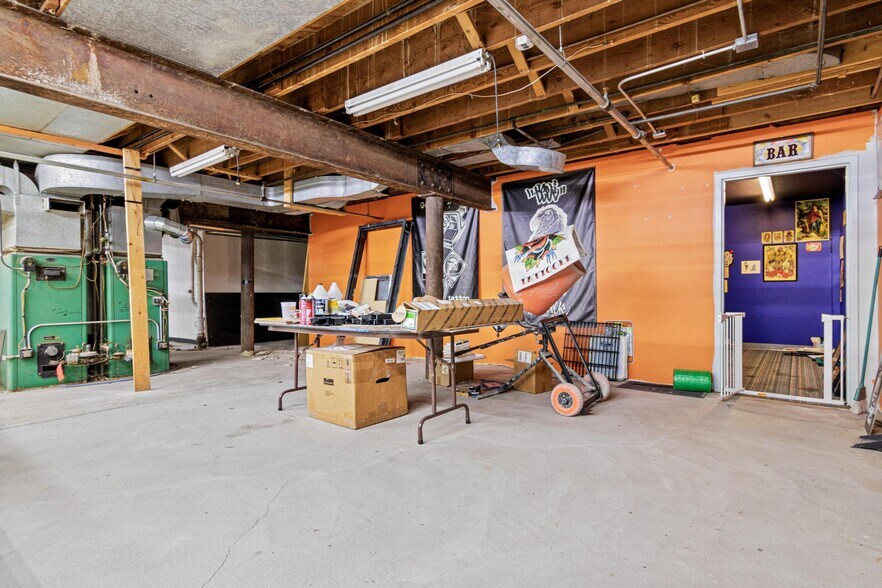 More Photos Of 5611 Chicago Ave, Minneapolis Storefront For Sale