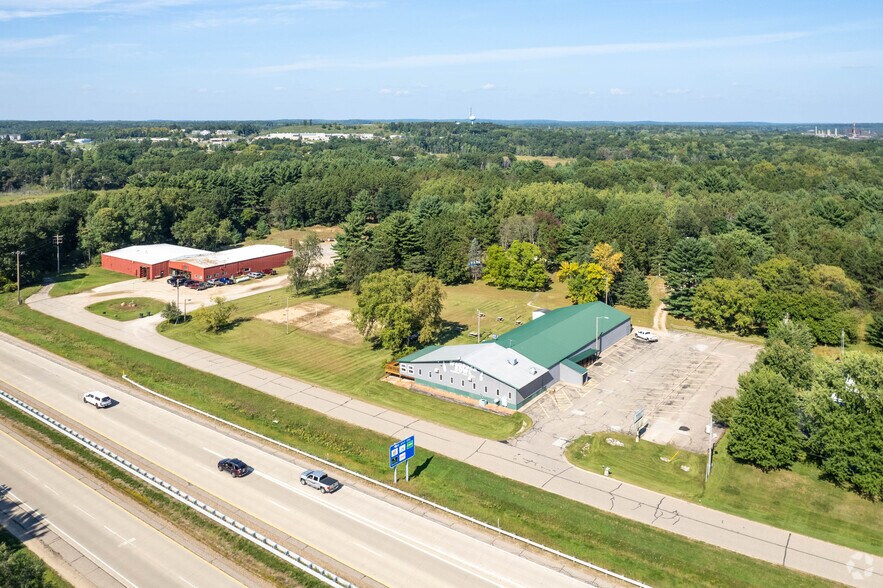More Photos Of 810 Bowling Ln, Waupaca Bowling Alley For Sale