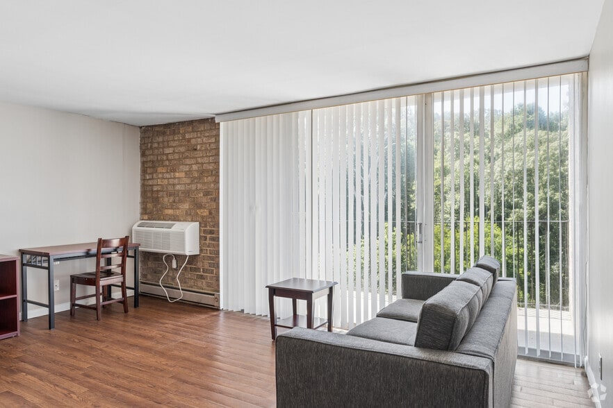 More Photos Of 600 Martin Luther King Jr Blvd, Chapel Hill Apartments For Sale