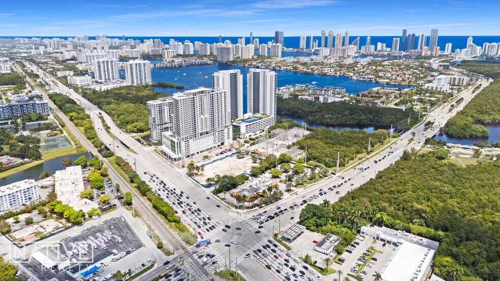 More Photos Of 16375 Biscayne Blvd, North Miami Beach Apartments For Lease
