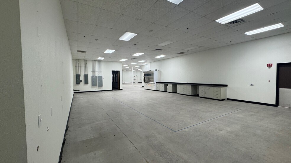 More Photos Of 6155 Corte Del Cedro, Carlsbad Research And Development For Lease