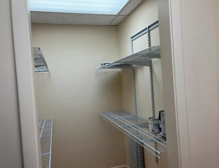 More Photos Of 6000 Georgia Ave, West Palm Beach Light Manufacturing For Lease