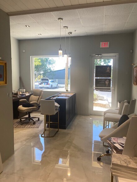 More Photos Of 3425 Radio Rd, Naples Warehouse For Sale