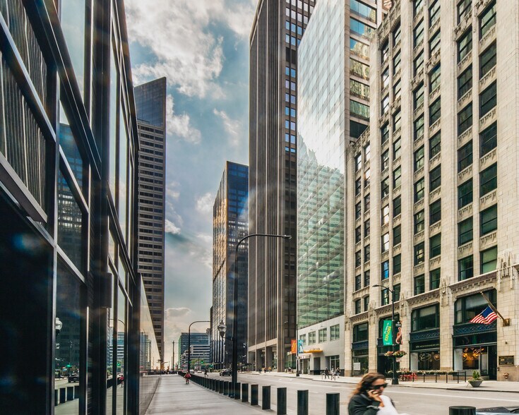 More Photos Of 318 W Adams St, Chicago Coworking Space