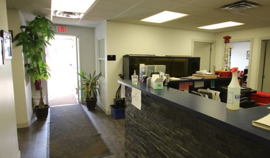 More Photos Of 402 22nd Ave, Nisku Service For Lease