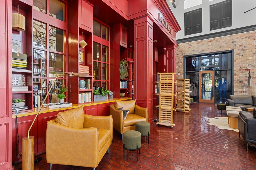 More Photos Of 4465 Interstate 55 N, Jackson General Retail For Lease