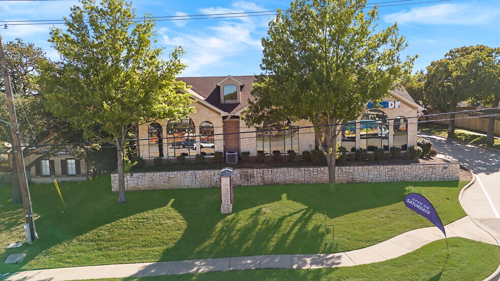 More Photos Of 1834-1836 Keller Pky, Keller Loft Creative Space For Lease