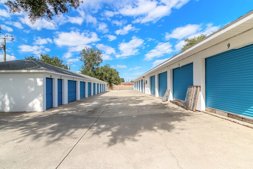 More Photos Of 2220 Hibiscus Dr, Edgewater Office For Sale