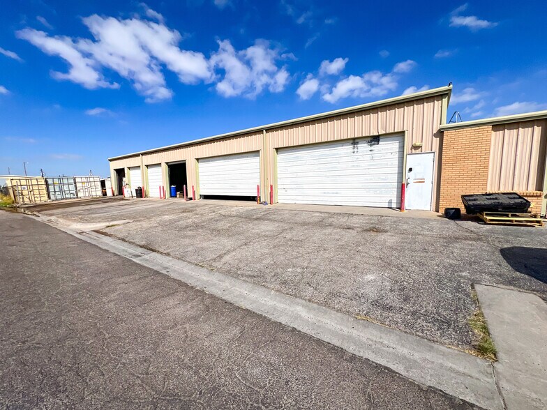 More Photos Of 3205 W Wall St, Midland Auto Dealership For Sale