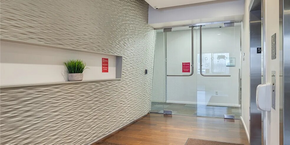 More Photos Of 401 W Front St, Boise Office For Sale