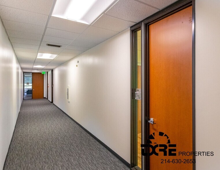 More Photos Of 624 Six Flags Dr, Arlington Office For Lease