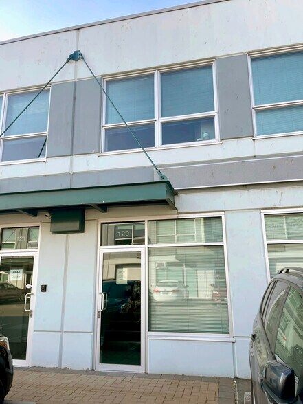 More Photos Of 618 E Kent Ave S, Vancouver Light Distribution For Sale