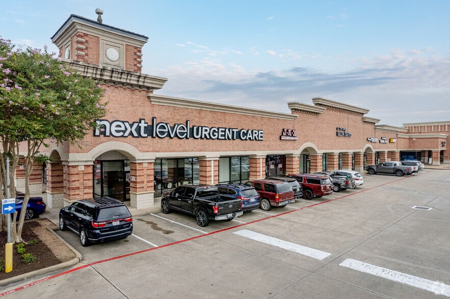 More Photos Of 8321-8325 W Broadway St, Pearland Unknown For Lease