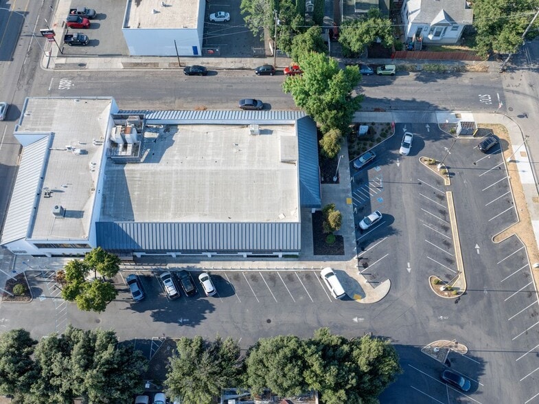 More Photos Of 407 N Wilson Way, Stockton Bank For Sale