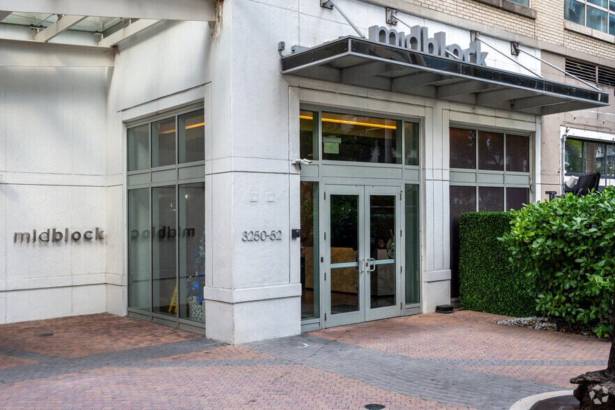 More Photos Of 3250 NE 1st Ave, Miami Apartments For Lease