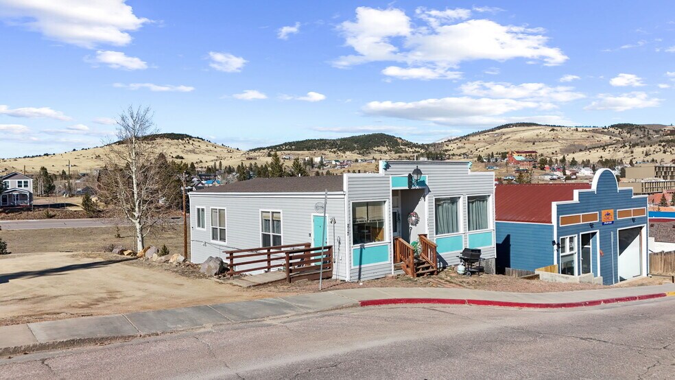 More Photos Of 217 W Masonic Ave, Cripple Creek Apartments For Sale
