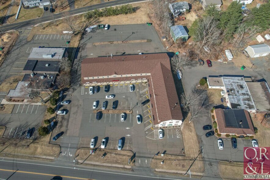 More Photos Of 1085-1113 S Main St, Cheshire, Ct, Cheshire Storefront Retail Office For Lease
