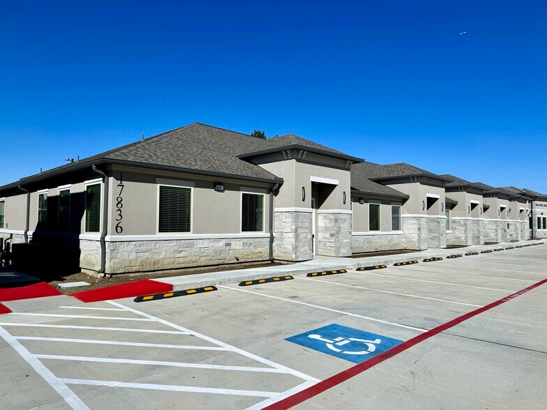 More Photos Of 17820 Mound Rd, Cypress Unknown For Lease