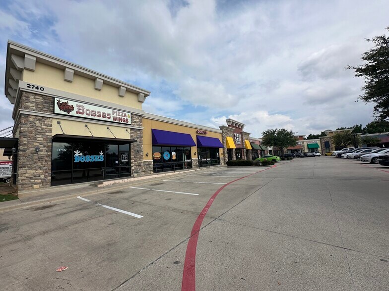 More Photos Of 2740 Western Center Blvd, Fort Worth Storefront For Lease