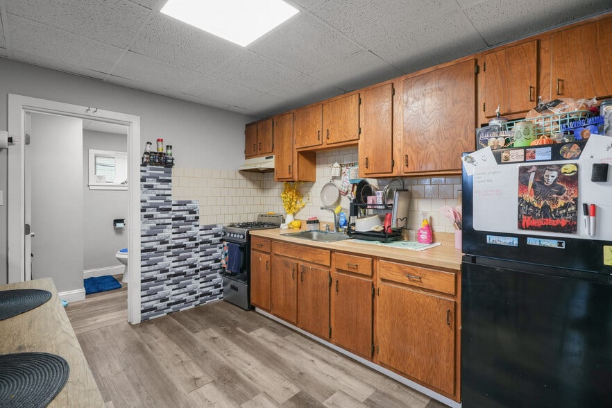 More Photos Of 337 Columbia St, Fall River Apartments For Sale