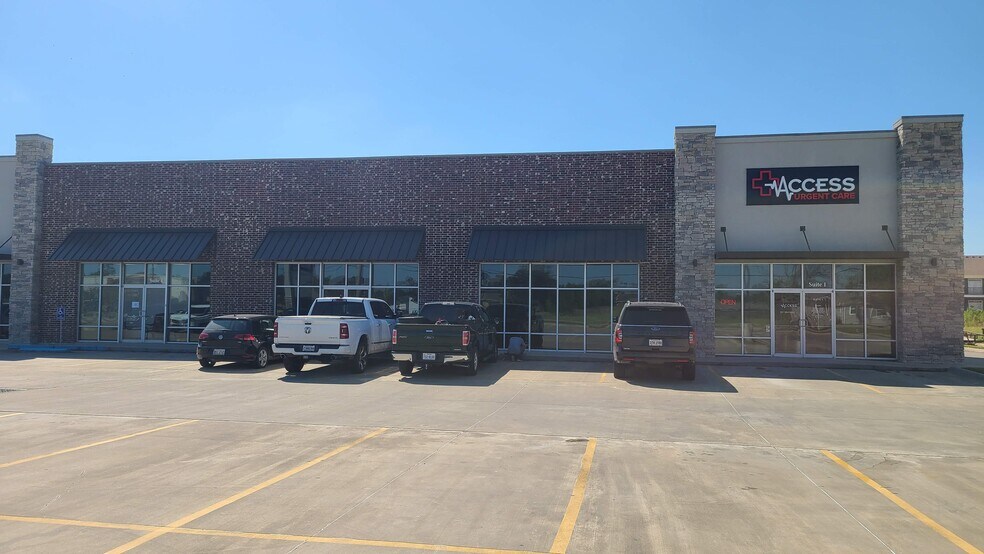 More Photos Of 1530 McNeese St, Lake Charles Freestanding For Lease