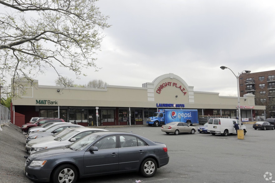 More Photos Of 139-157 7th Ave, Newark Storefront For Lease