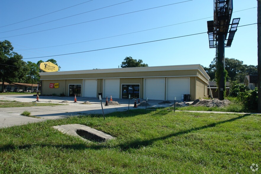 More Photos Of 1301-1307 S Woodland Blvd, Deland Auto Repair For Lease