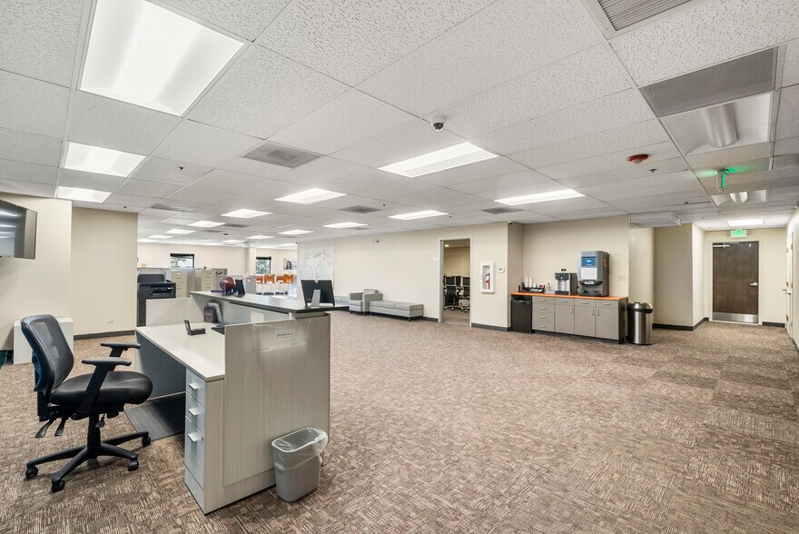 More Photos Of 400 W 48th Ave, Denver Office For Sale