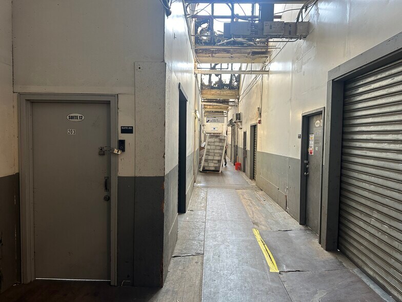 More Photos Of 567 52nd St, West New York Manufacturing For Lease