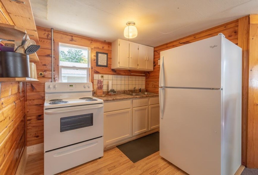 More Photos Of 24519 Fairwood Ln, Nevis Hotel For Sale