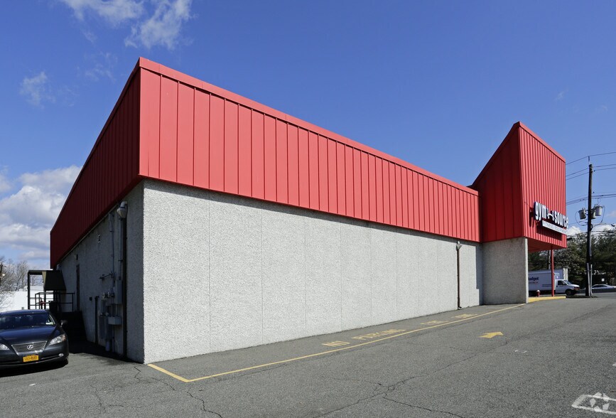More Photos Of 799 N State Rt 17, Paramus Freestanding For Lease