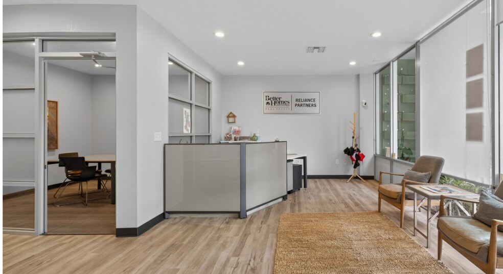 More Photos Of 1817-1819 K St, Sacramento Office For Lease