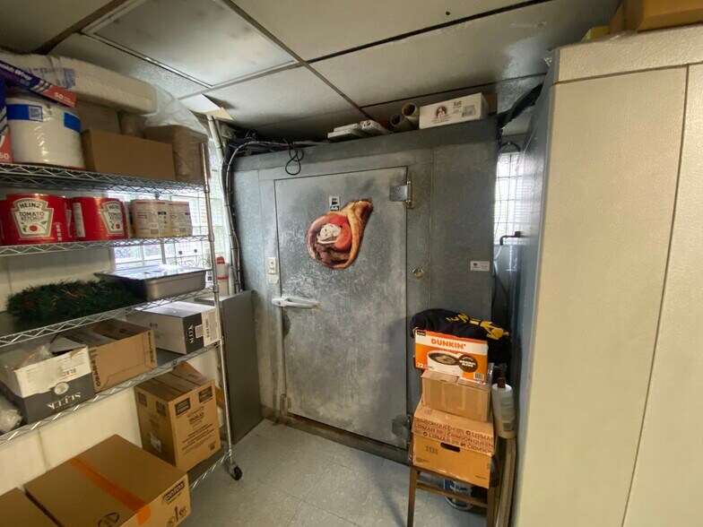 More Photos Of 2722 Easton Ave, Bethlehem Restaurant For Sale