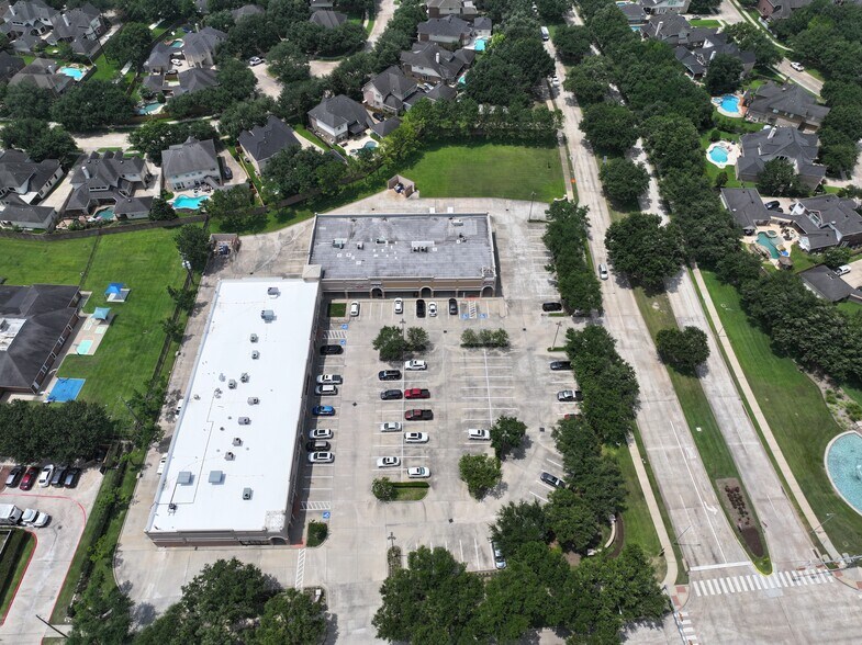 More Photos Of 5544 S Peek Rd, Katy Unknown For Lease