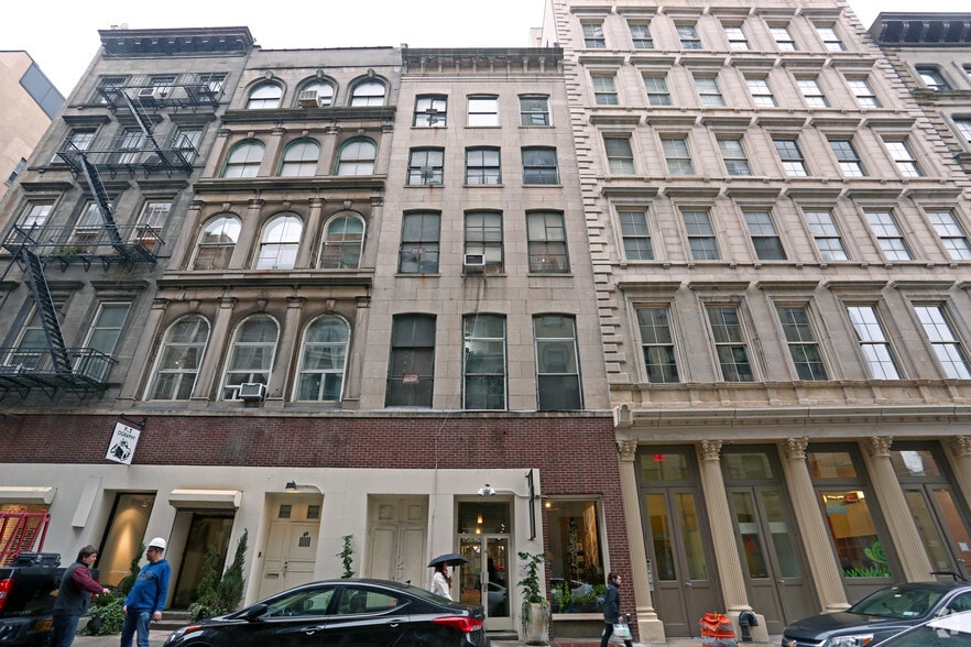 More Photos Of 91 Franklin St, New York Office Residential For Sale