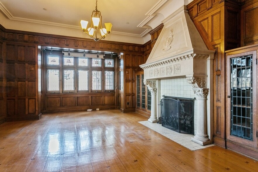 More Photos Of 244 Boardman, Poughkeepsie Loft Creative Space For Sale