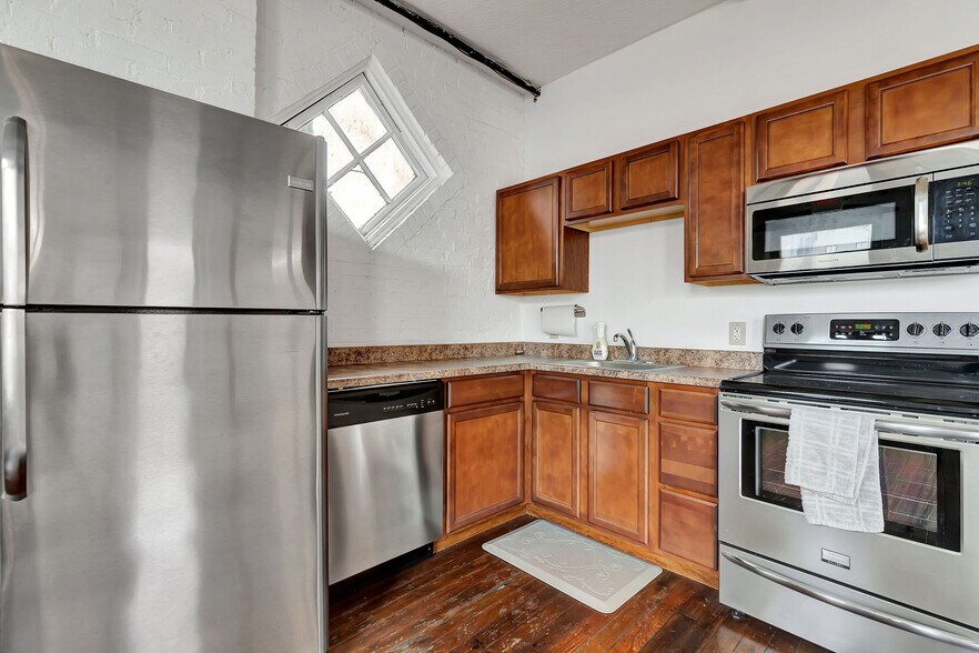 More Photos Of 1008 Race St, Cincinnati Office Residential For Sale